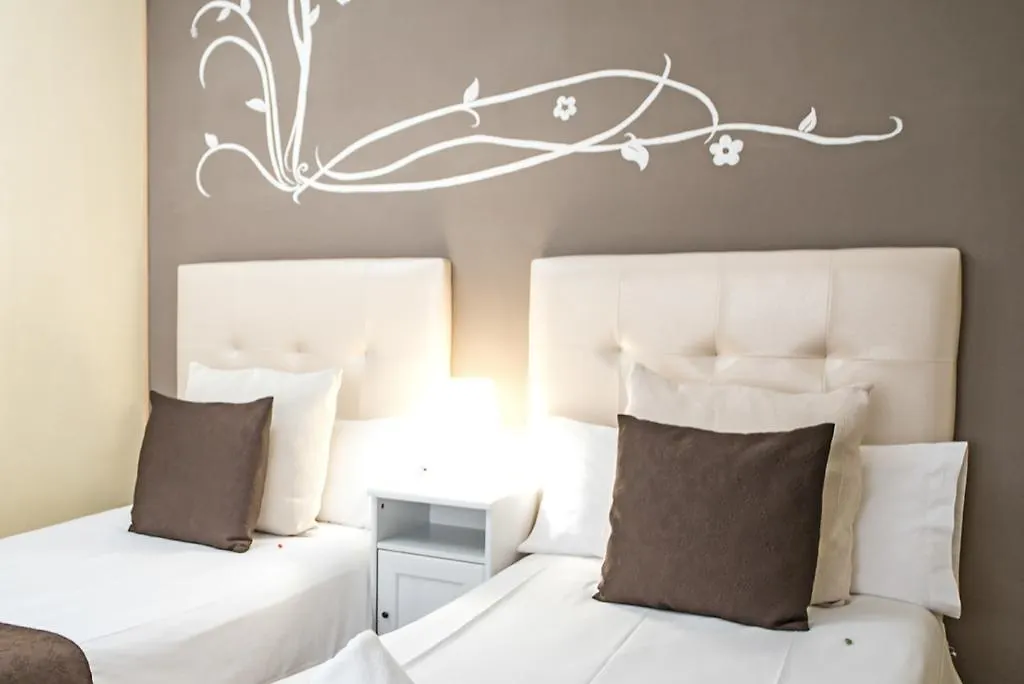 Petit Hotel Barcelona 2*,  Spain